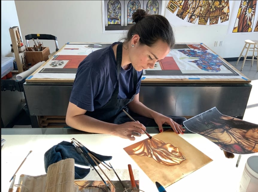 LOLA PRADEILLES ATELIER DE VITRAIL